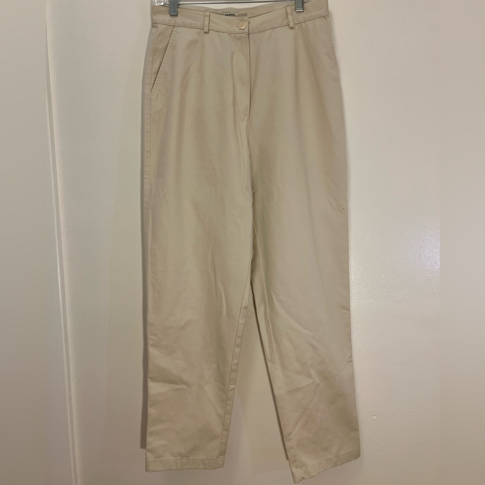 L.L. Bean Women’s Original Fit Size 12 Khaki Pleated Slacks
